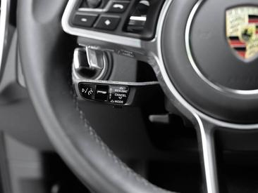 Porsche Cayenne III Turbo GT — photo 30