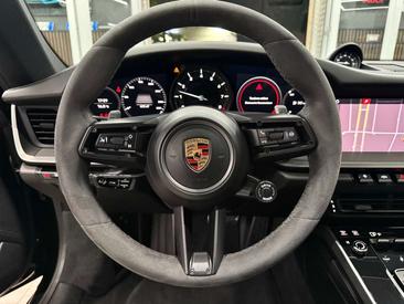 Porsche 992 I Carrera — photo 9