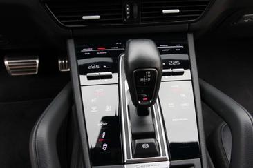 Porsche Cayenne III S Platinum Edition — photo 12
