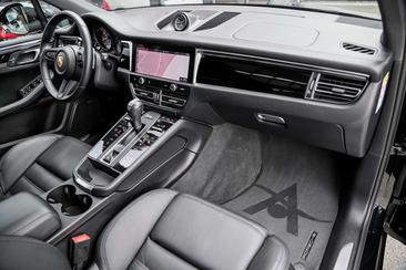 Porsche Macan Electrique S — photo 10