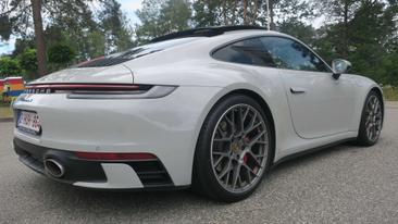 Porsche 992 I Carrera S — photo 2