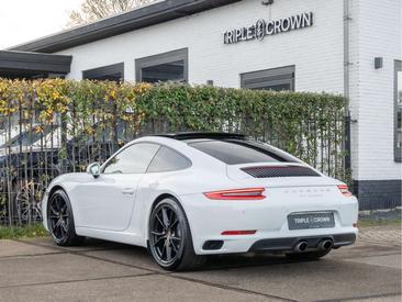 Porsche 991 Carrera — photo 5