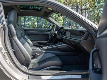 Porsche 992 I Carrera S — photo 19