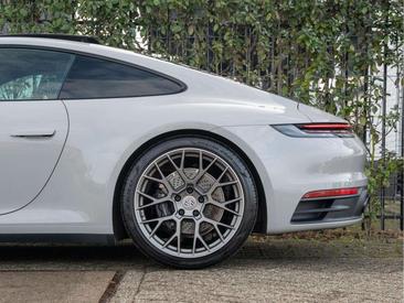 Porsche 992 I Carrera — photo 22