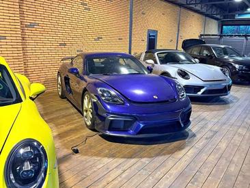 Porsche 718 Cayman III GT4 — photo 4