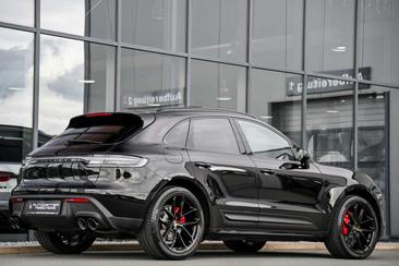 Porsche Macan Electrique S — photo 30