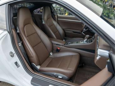 Porsche 991 Carrera — photo 26
