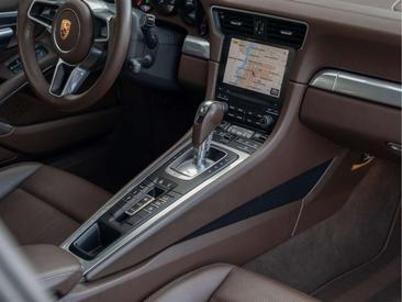 Porsche 991 Carrera — photo 28