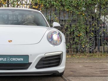 Porsche 991 Carrera — photo 36