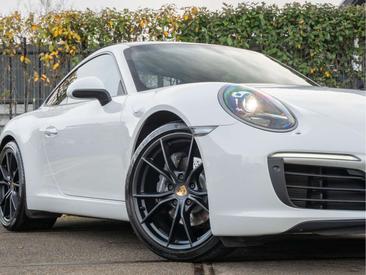 Porsche 991 Carrera — photo 47