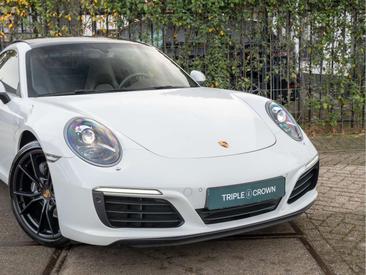 Porsche 991 Carrera — photo 48