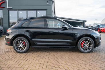 Porsche Macan Electrique S — photo 13