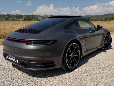 Porsche 992 I Carrera 4S — photo 26