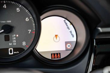 Porsche Macan Electrique S — photo 28