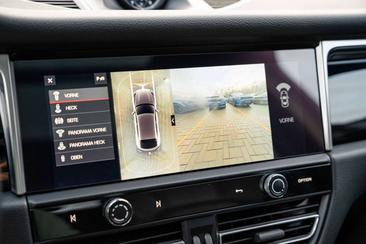 Porsche Macan Electrique S — photo 34