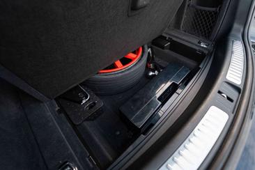 Porsche Macan Electrique S — photo 42