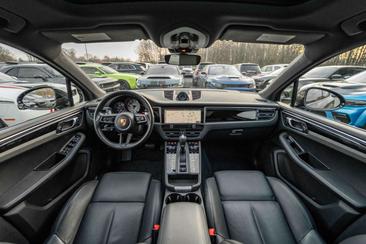 Porsche Macan Electrique S — photo 45