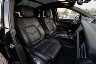 Porsche Macan Electrique S — photo 48