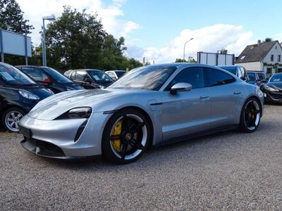 Porsche Taycan Turbo S
