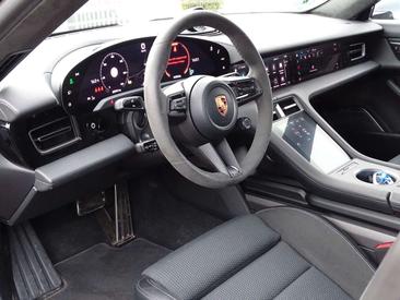 Porsche Taycan Turbo S — photo 15