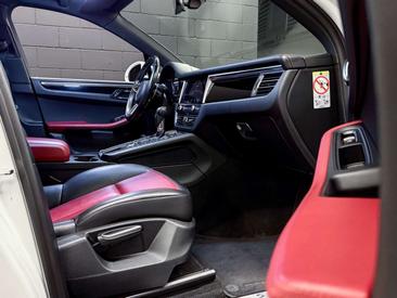 Porsche Macan Electrique S — photo 18