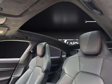 Porsche Taycan Turbo S — photo 17