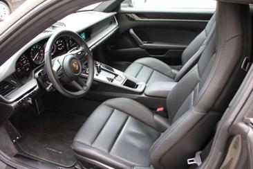 Porsche 992 I Carrera 4 — photo 9