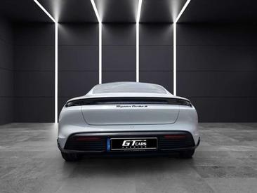 Porsche Taycan Turbo S — photo 6