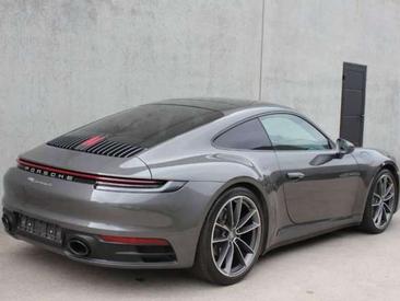 Porsche 992 I Carrera 4 — photo 7