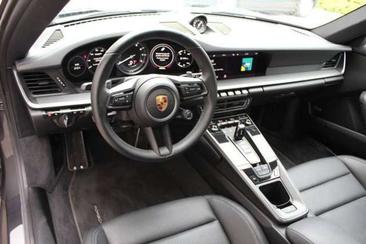 Porsche 992 I Carrera 4 — photo 8