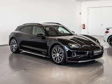 Porsche Taycan — photo 23
