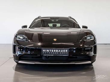 Porsche Taycan — photo 24