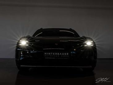 Porsche Taycan — photo 25
