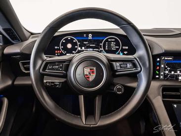 Porsche Taycan — photo 32