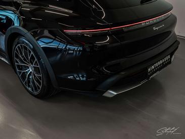 Porsche Taycan — photo 47