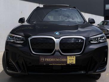 BMW iX3 — photo 4