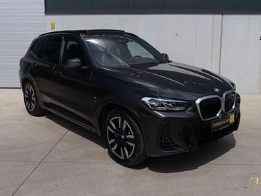 BMW iX3 — photo 7