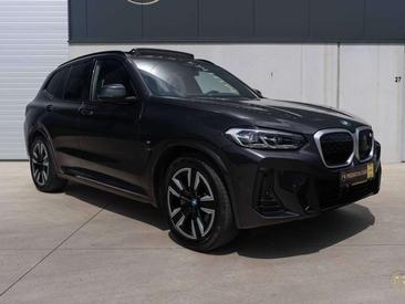 BMW iX3 — photo 8