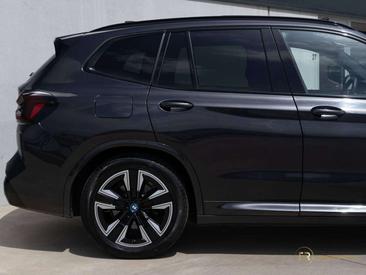BMW iX3 — photo 12
