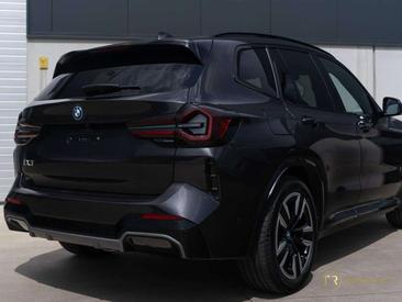 BMW iX3 — photo 16