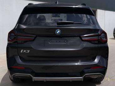 BMW iX3 — photo 17