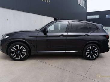 BMW iX3 — photo 30