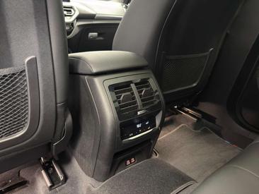 BMW X3 XDrive20i — photo 17