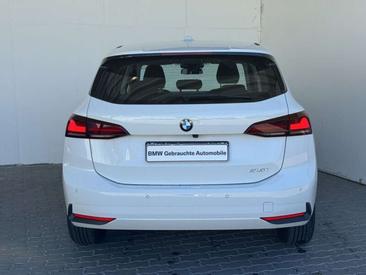 BMW 218i Active Tourer — photo 2