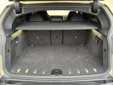 BMW XM — photo 8