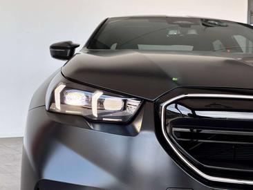 BMW M5 — photo 6