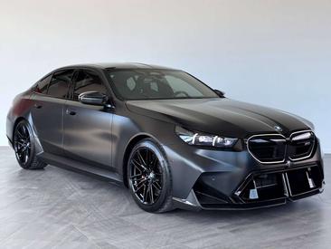 BMW M5 — photo 8