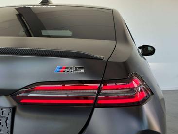 BMW M5 — photo 15