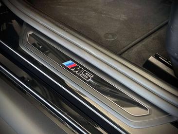 BMW M5 — photo 20