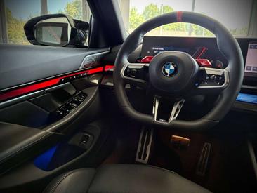 BMW M5 — photo 29